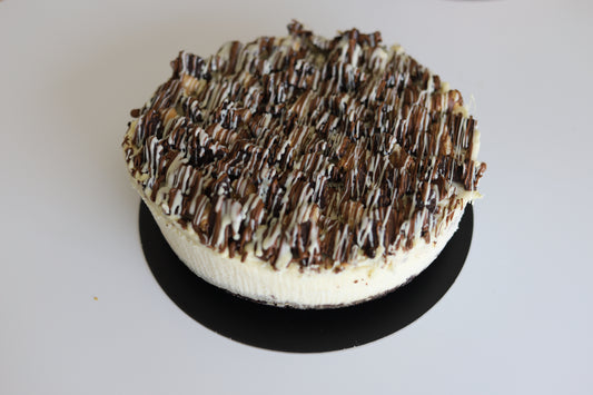 Cookies 'n' Cream Overload Cheesecake