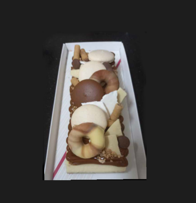 Chanuka Rectangular Cheese Strips - Hazelnut Praline Cheesecake